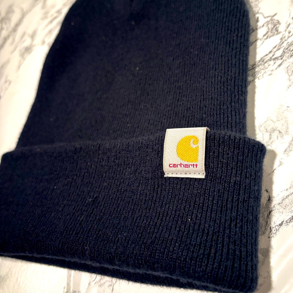 NWOT Men’s Navy Blue Carhartt Beanie